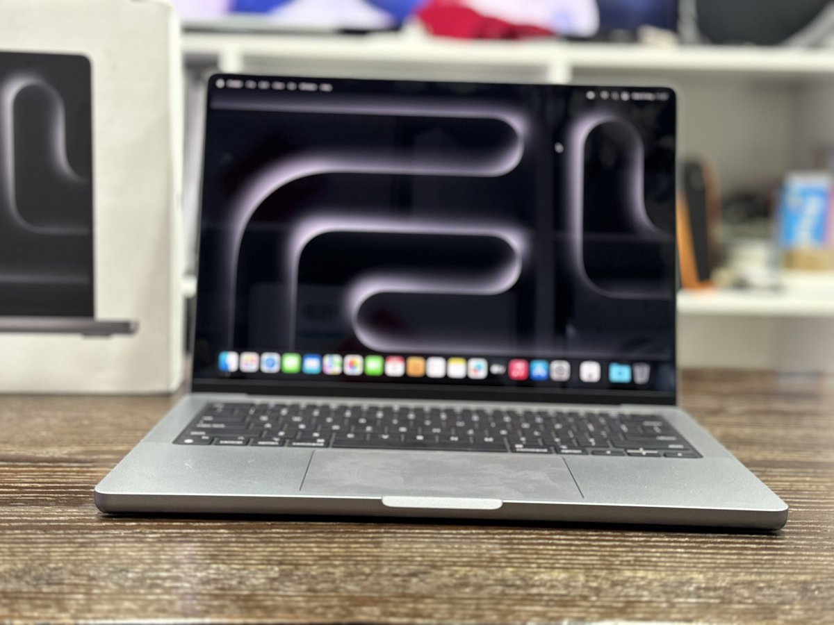 Ameritech_KE's tweet image. Experience power and portability like never before with the MacBook Pro 2023 m3 8/512GB. Unleash your creativity with  and ample storage space. Elevate your work and play with cutting-edge technology. Get yours now and redefine what&apos;s possible. #MacBookPro2023