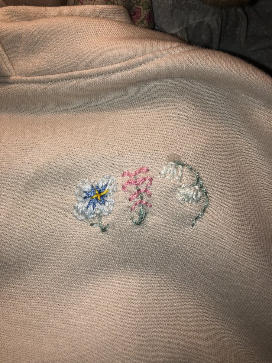 embroidering matching sweatshirts for my bf and i🩷🩷