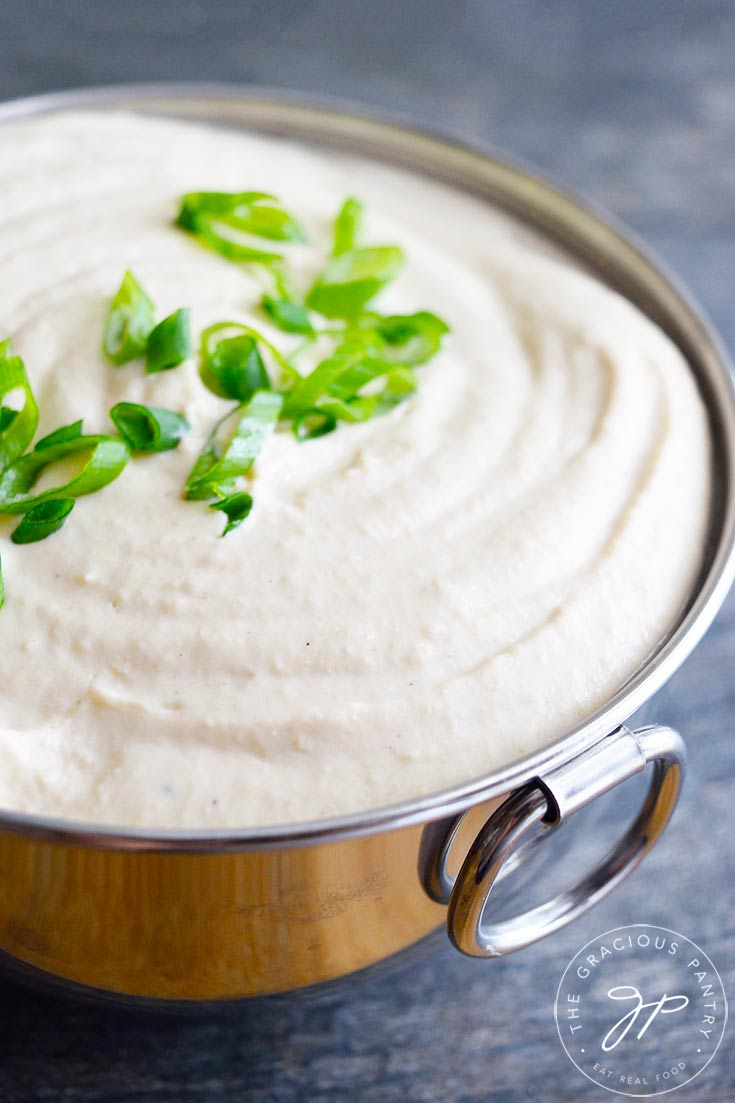 White Bean #Hummus Recipe @graciouspantry thegraciouspantry.com/white-bean-hum… #NoAddedDairy #Vegetarian #BeansandLegumes #N56D #Snacks #DipsandSpreads #NoAddedGluten #NoAddedEggs #Vegan
