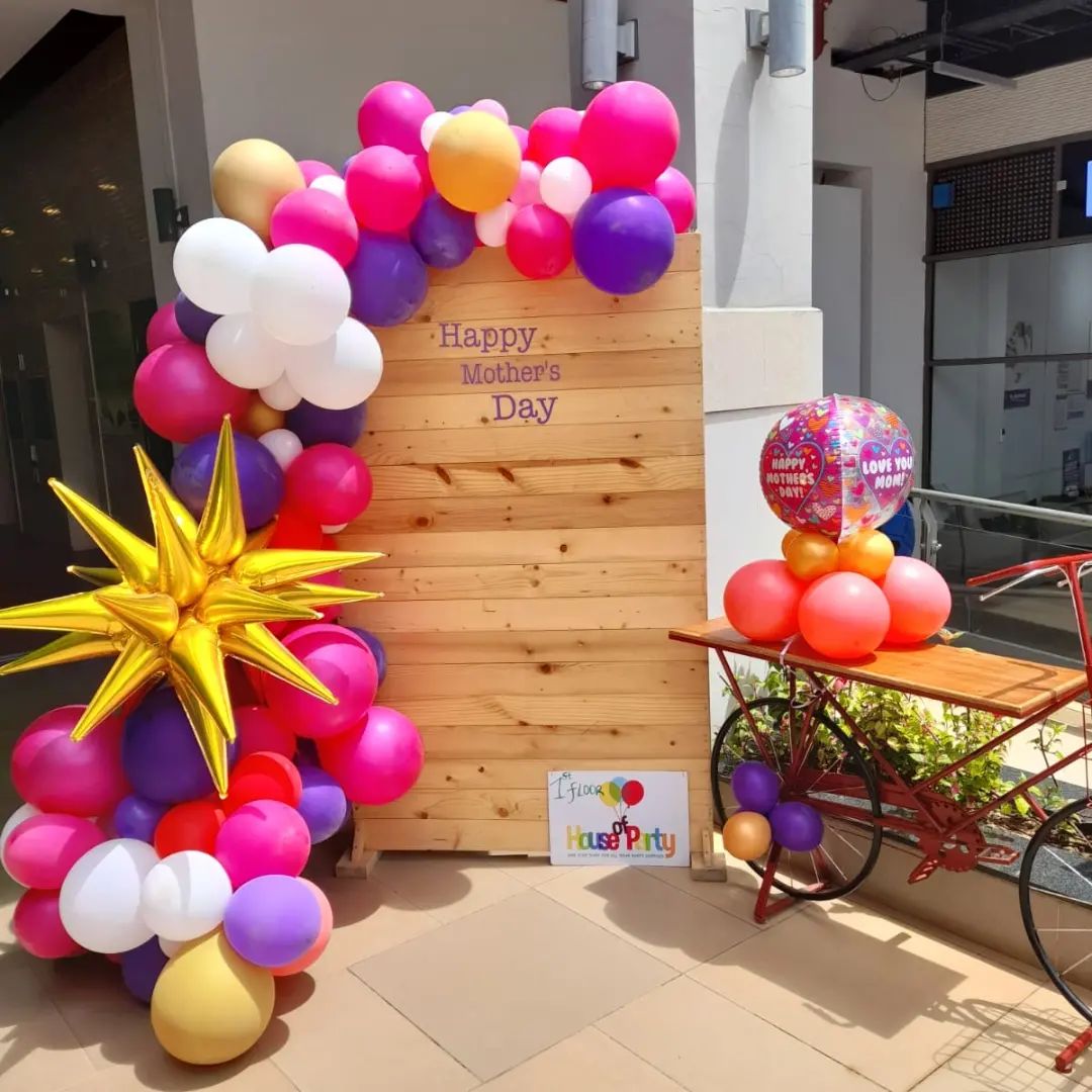 Make this Mother's Day one to remember by giving mom an extra surprise with @HouseofPartyKe's selection of Mother's Day balloon decorations. ☎️: 0797475475 to place an order 📍: First Floor #MotherDayDecor #MothersDay #Decor #DearMama #HouseofParty #TWFKaren #YouveArrived