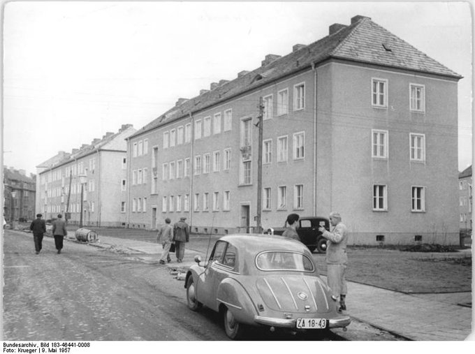 9 May 1957: new housing in Hoyerswerda (via Bundesarchiv)