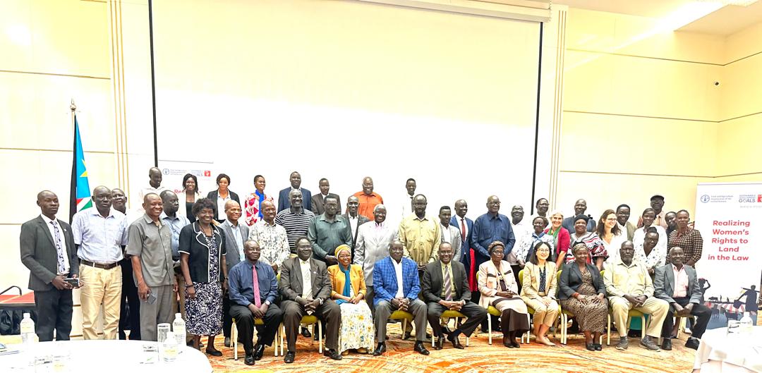 .@FAO 🇸🇸 held a validation workshop in Juba on SDG5a2, legal assessment report on land rights for women, to promote #GenderEquality & women's empowerment. Secure land rights unlock women’s agricultural potential & enable access to resources to build resilience. @UNPeacebuilding