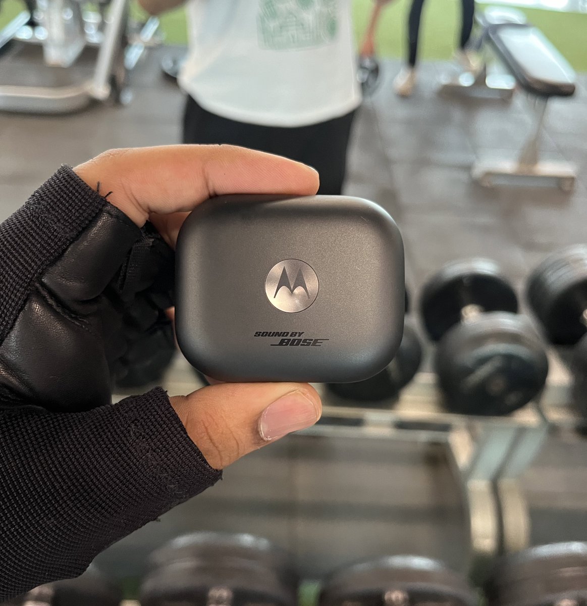 Using Motorola buds+ in the gym for the first time and it’s feels like I am not wearing anything it’s so comfortable 🫡 First moto earbuds in INDIA 🇮🇳