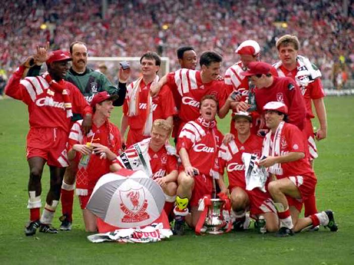 #OnThisDay 1992
LIverpool won the FA Cup with a 2-0 win against Sunderland. Michael Thomas and Ian Rush scoring 🏆🔴

They were mistakenly given the wrong medals 🤦‍♂️ #LFC