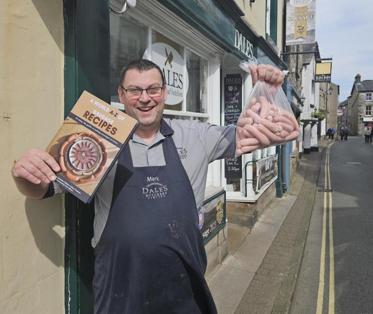 Kirkby Lonsdale butchers hunt for banger in sausage contest dlvr.it/T6d9kW