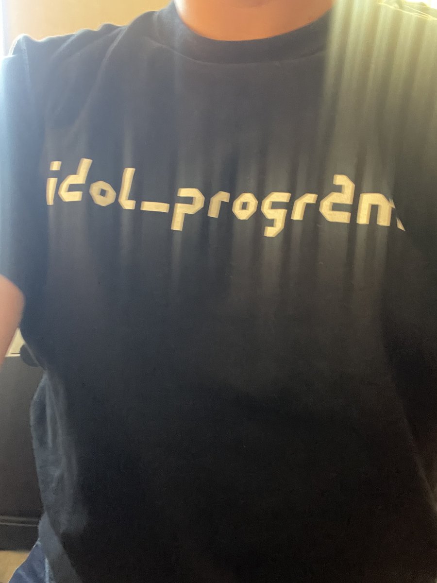 yasuo_teacher's tweet image. idol_programのライブがある日は、ライブに行けなかったとしてもアイプロTシャツ着てます

#idol_program