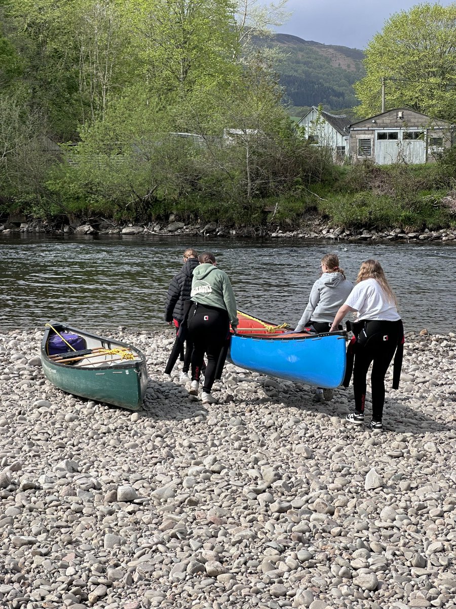 BMCerratic's tweet photo. Amazing day of teamwork skills and leadership qualities on the Tummel and Tay with S1 &amp; 2 Pupil Parliament members #AngusAlive #ArbroathAcademy #outdoorlearning https://t.co/P1bJYnJ242