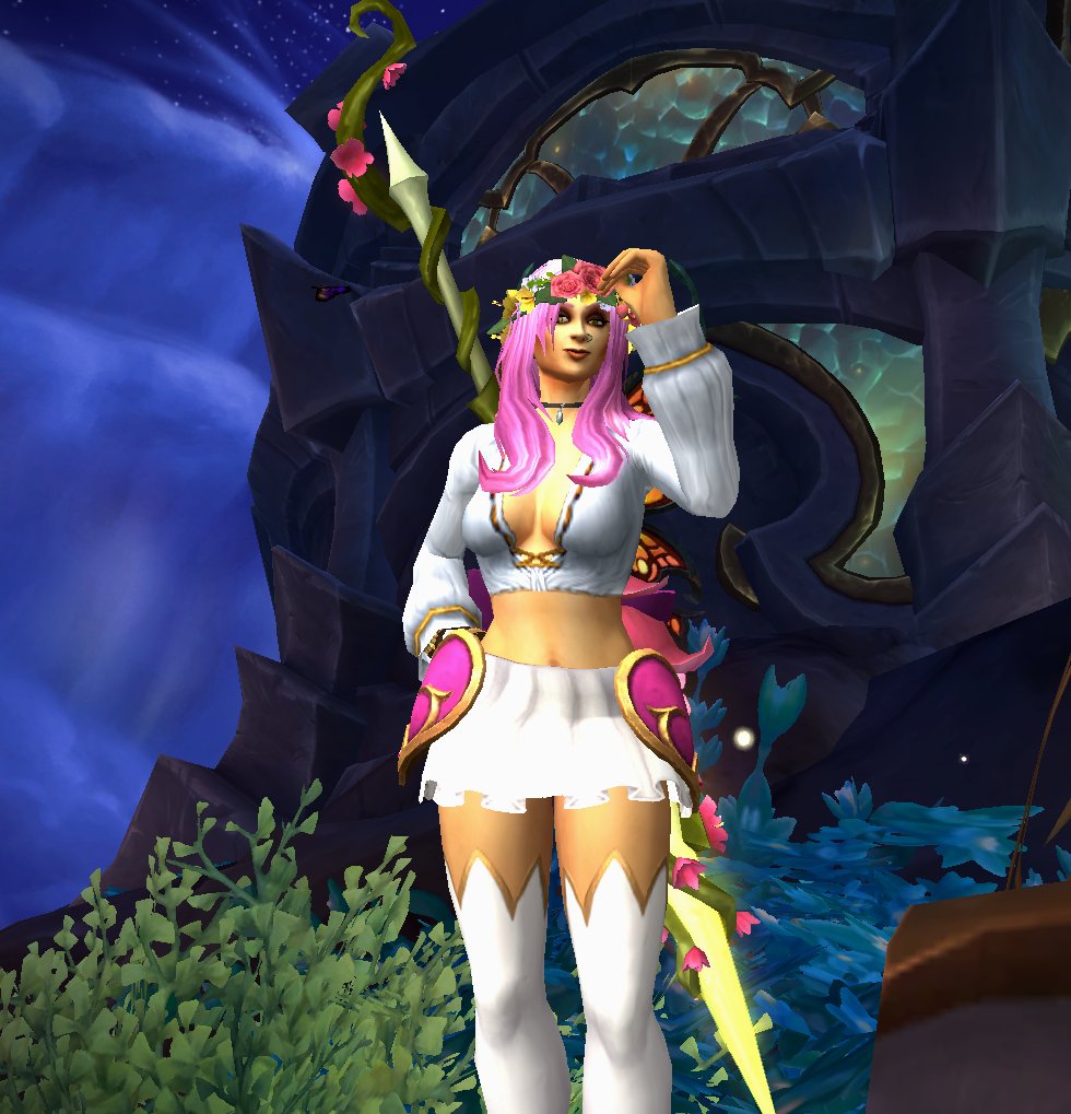I was finally able to try out some +13's and +14's with friends tonight and my Ret is almost at 3k IO now! They honestly didn't feel too bad, I just have to get more familiar with the dungeons Hopefully more IO keys soon!! So many people are saying my mog is cute too lol 🩷 😘