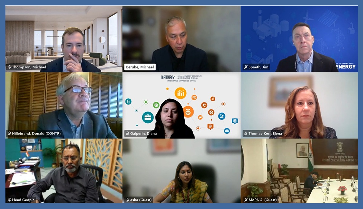 PetroleumMin's tweet image. Ms. Esha Srivastava, Joint Secretary, IC @PetroleumMin 🇮🇳 and Mr. Michael Berube, Deputy Assistant Secretary, DOE, USA @ENERGY, 🇺🇸 co-chaired the Emerging Fuel and Technology pillar meeting under 🇮🇳 - 🇺🇸 Strategic Clean Energy Partnership #SCEP. Discussions spanned  biofuels,…