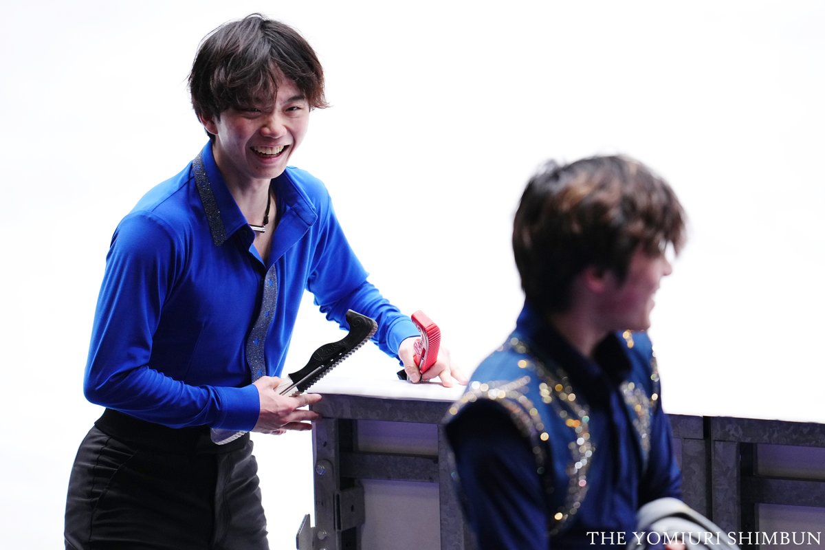 Kazuki and Shoma Uno at Worlds 2022 in Montpellier, France. Thank you for all the good times in competition, Shoma. We look forward to seeing you and Kazuki smiling together in shows from now on. #友野一希 #宇野昌磨