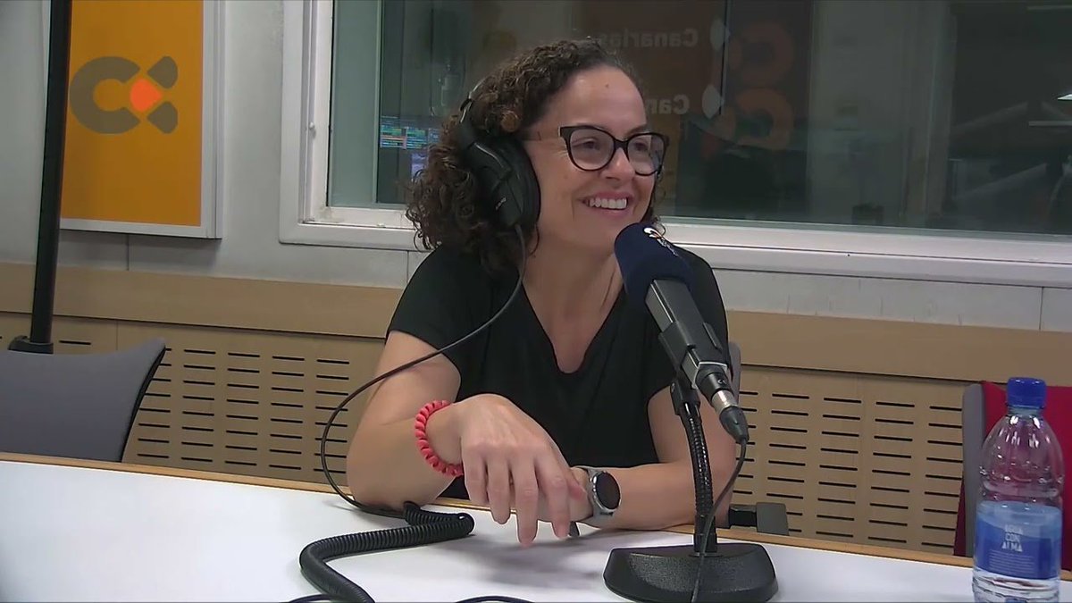 #DeLaNocheAlDíaCR 🌛➡️🌞

🎙Dolores Fabelo, presidenta del <a href="/ColegioTSLP/">Colegio Oficial del Trabajo Social de Las Palmas</a>

"Cediendo la gestión de las personas a otras entidades se pervierte el sistema y dejamos de tener un enfoque centrado en la persona y sus derechos."

📻 En @laautonomica con <a href="/Migueldaswani/">Miguel Daswani</a>