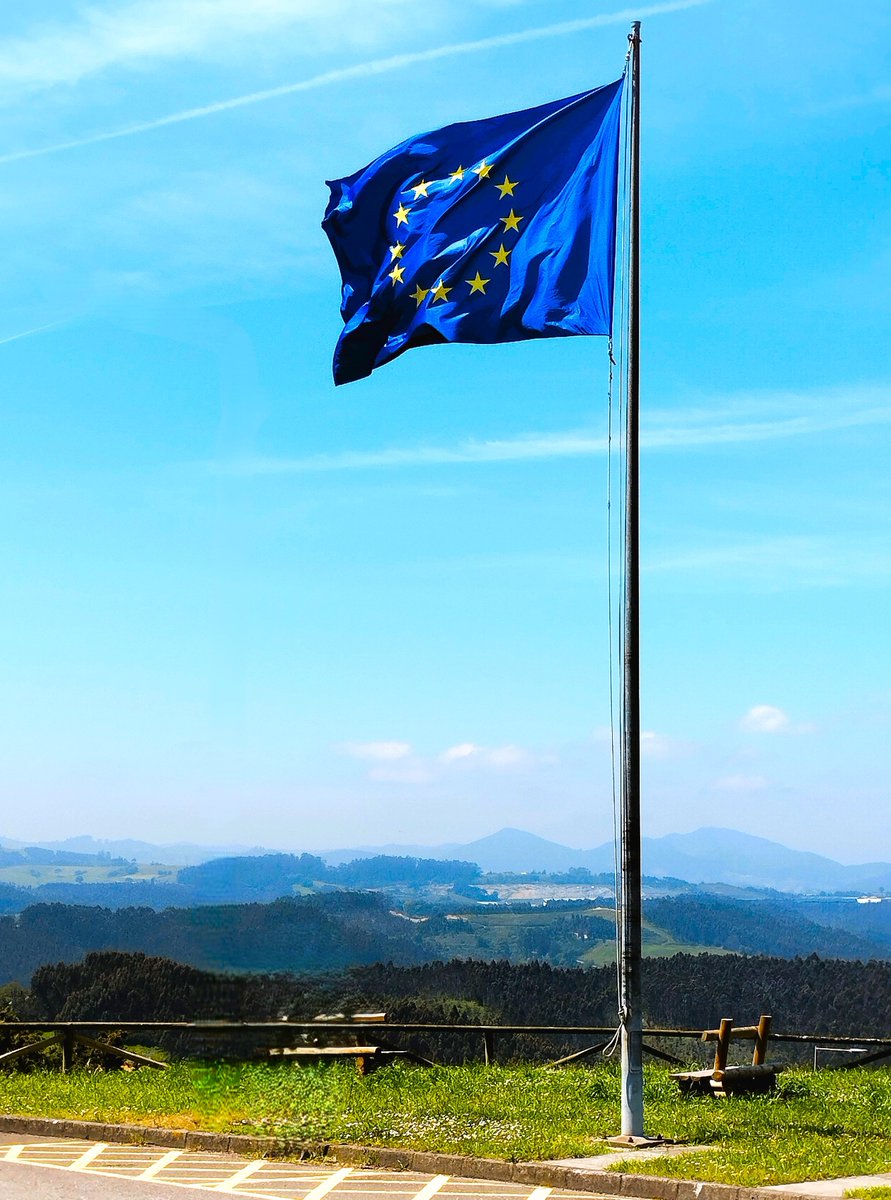 Día de Europa 2024 El 9 de mayo, la Unión Europea celebra el Día de Europa 2024, un momento para conmemorar la Declaración Schuman, rubricada el 9 de mayo de 1950. Más info: centrojovellanos.es/actualidad/-/a…