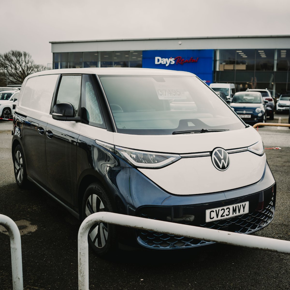 SimplyUsedVans's tweet photo. Revolutionise your ride with the VW ID Buzz!

From its timeless design to its state-of-the-art electric power, experience the perfect blend of nostalgia and innovation! ⚡🔋

🔗 https://t.co/RNUQAzv9sg

#CommercialVans | Simply Vans https://t.co/pXLiFpZf34