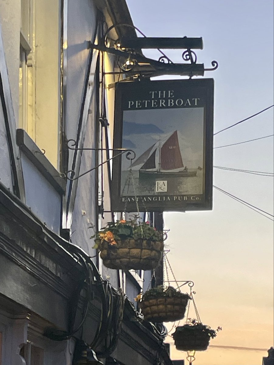 #pubsignthursday Leigh-on-Sea