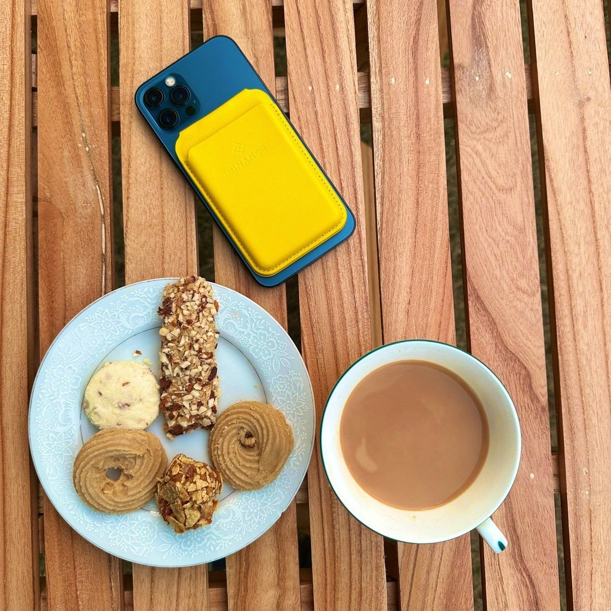 #Binance breakfast time.

📸 <a href="/waleedbnb/">Waleed</a>