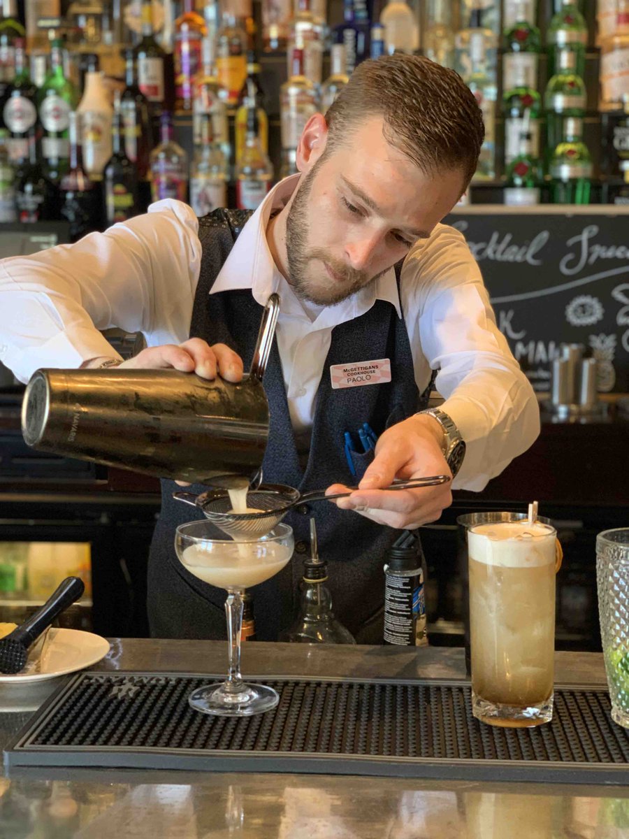 Our Paulo from Sardinia mixes fabulous fresh cocktails for your sipping pleasure …

#cocktailmaster #mixology #cocktails #alfrescodining #sunterrace