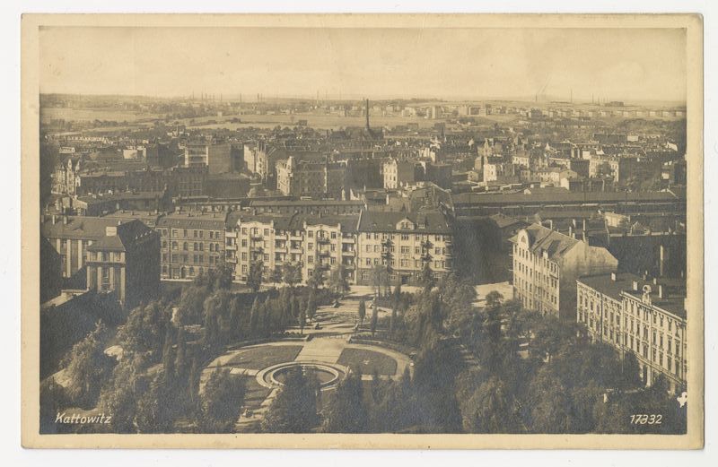 #StareKatowice: widok na ob. Plac Andrzeja, #Katowice, okres II wojny światowej, ze zbiorów @mhkce