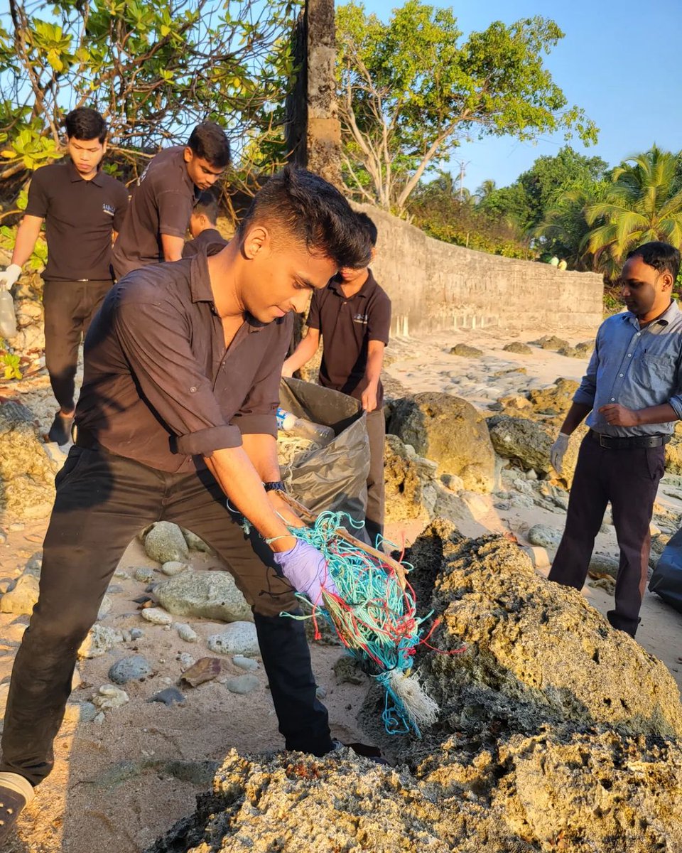 #TSGcares

TSG Aura team recently undertook a special project at Sitapur Beach. We joined forces to tidy up this beloved spot, ensuring it remains as stunning as ever for everyone to enjoy 🌍💚

#beachcleanup #EnvironmentalResponsibility #preserveandprotect #teameffort