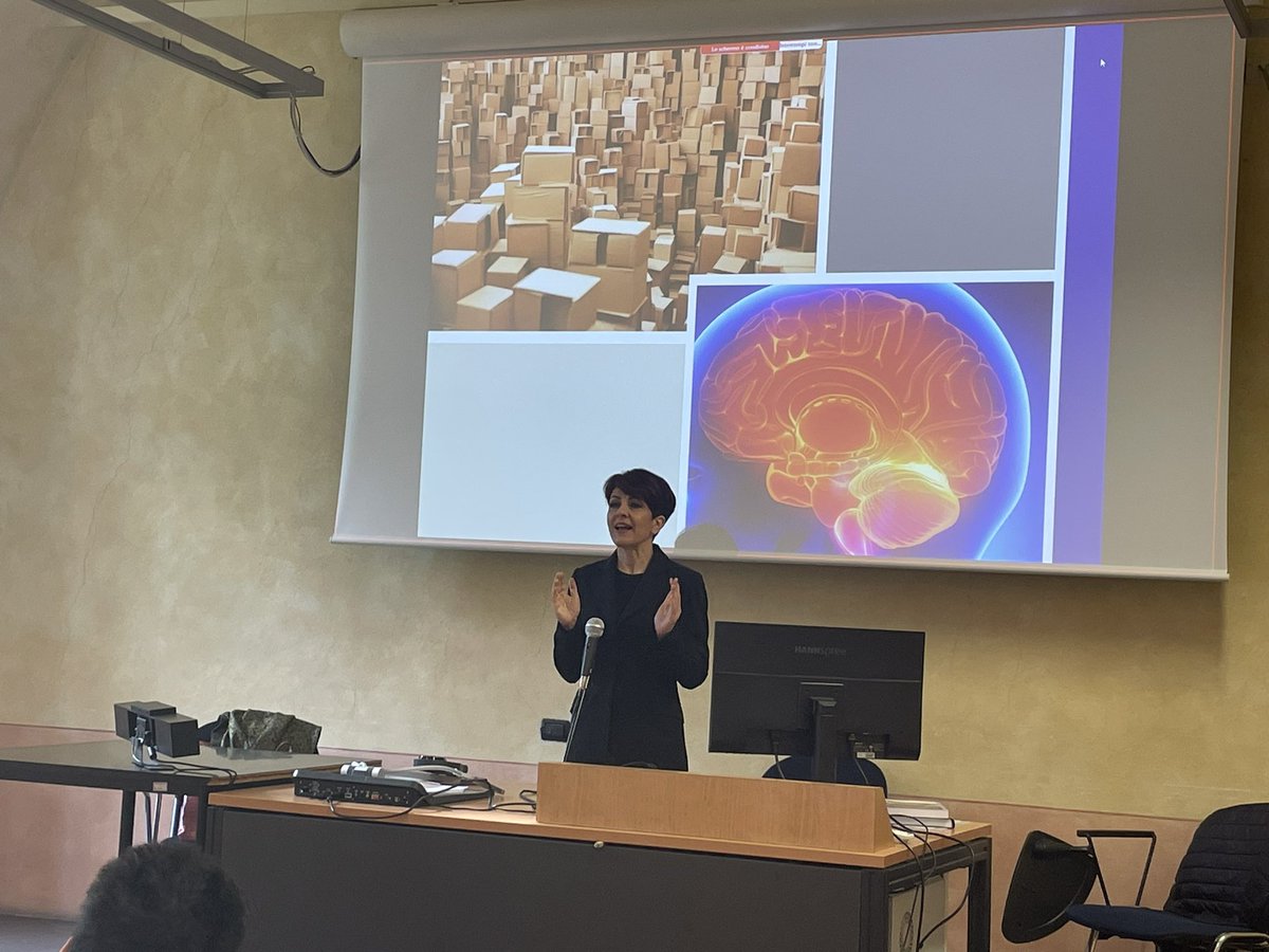 Oggi <a href="/Uni_Insubria/">Uninsubria</a> con <a href="/Valeria_Fili/">Valeria Fili'</a> prosegue la riflessione su #discriminazioni e #violenza di #genere dalla prospettiva giuslavoristica nell’ambito di un progetto interdisciplinare del Dipartimento di #diritto #economia e #culture