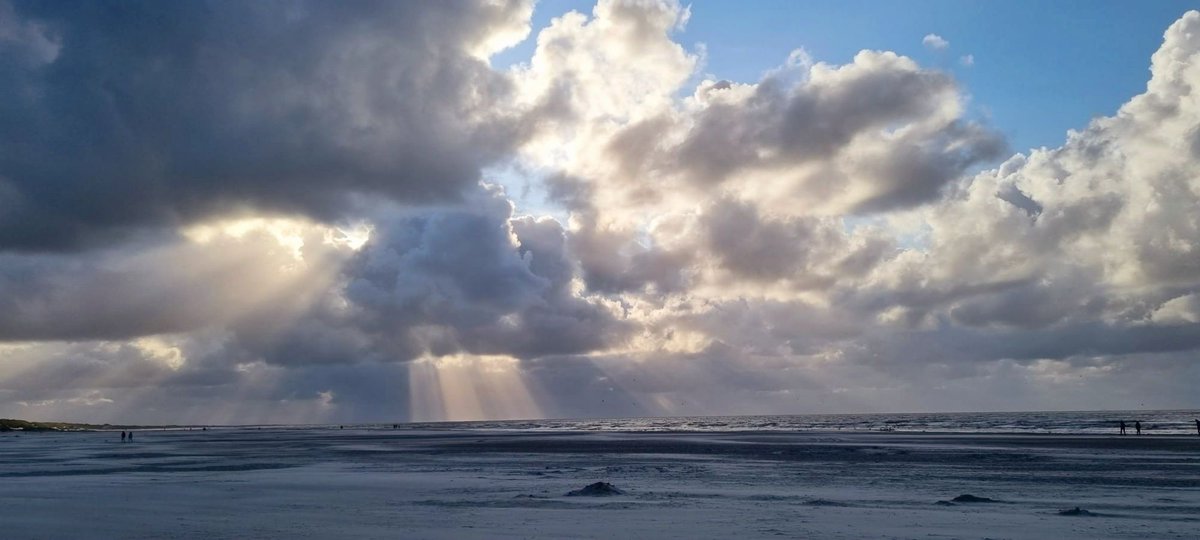 #Wolken #mei_nmooistefotos @bosw8er_jochem Jakobsladder..