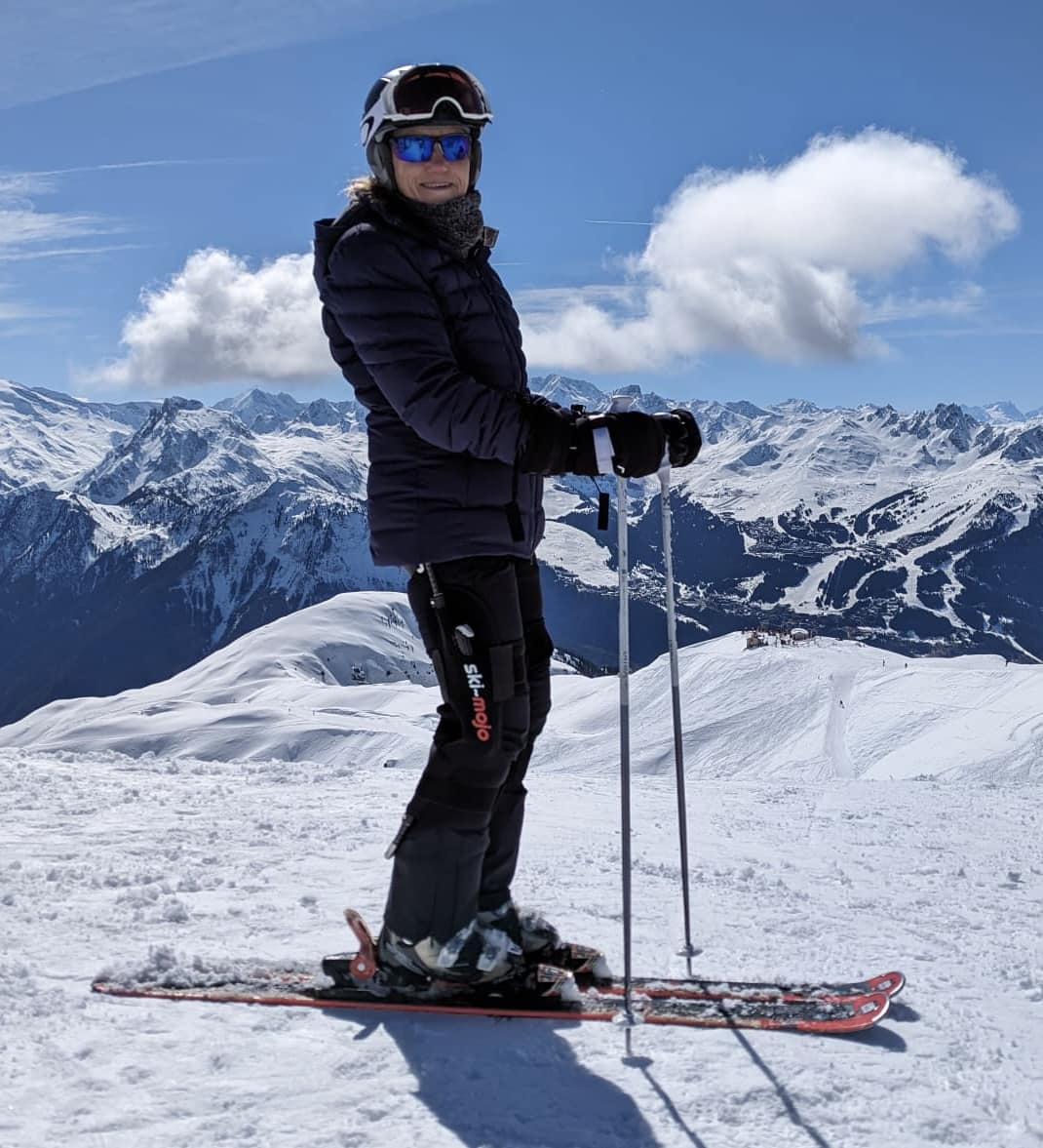 Judy Huffer recently contacted us after having suffered a painful meniscus tear: “I’ve just finished day three on my new Ski Mojo. I was skiing all day and very happy with no pain whilst skiing” ow.ly/kuys50R2VAR