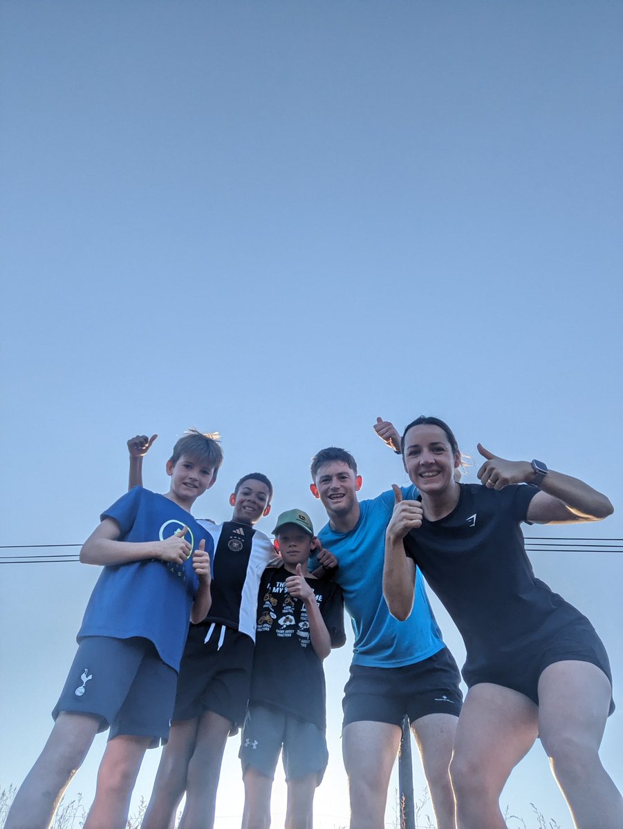 MonktonTrip's tweet photo. L'actvité du matin. Run club enjoying a morning run 🇫🇷🏃🏼‍♀️🏃☀️ @MonktonLang @MonktonSport https://t.co/X1xnnXEskz
