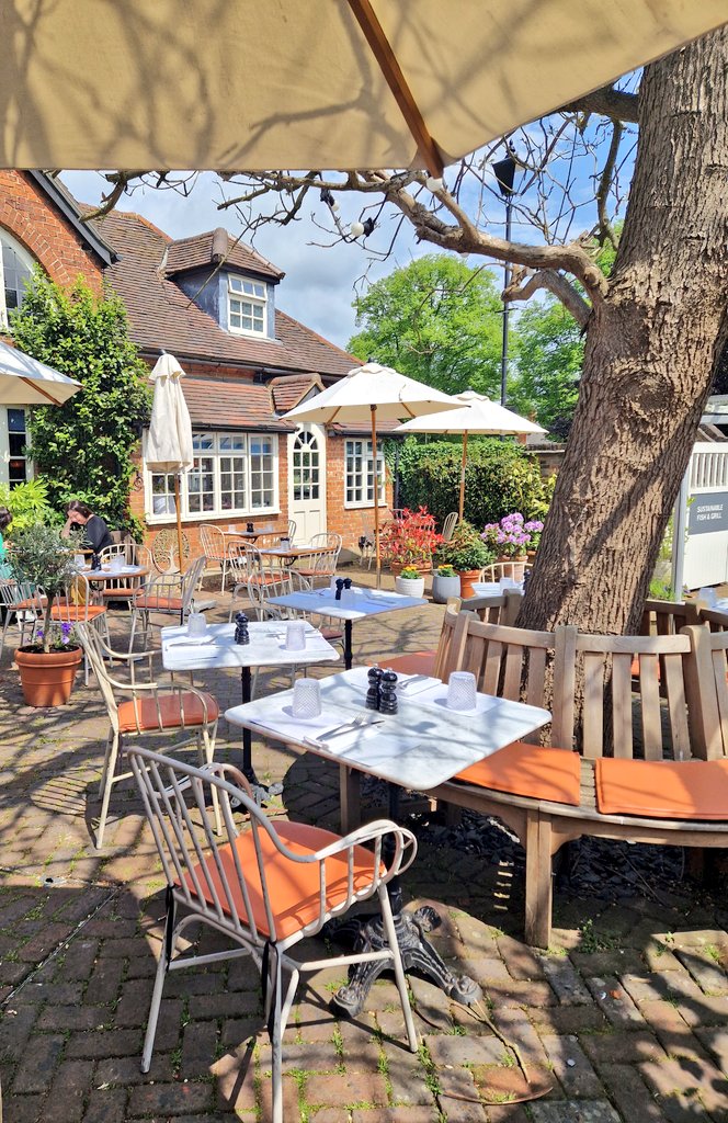 More of this today 🌞🍹
#alfresco Harpenden