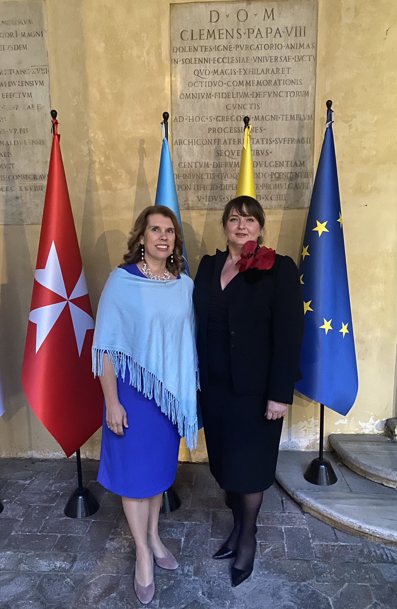 EuropeDay-great moment to express closeness of all countries&societies who shareSame values!Many thanks toAlexandraValkenburg @avalkenburg, head ofEUDelegation to🇻🇦for closeness&spirit of support,which inspires to do anything possible for🇺🇦 to join🇪🇺family as full member as asap!