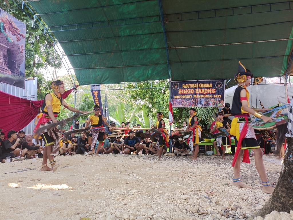 Onella (@amusecheer) on Twitter photo 