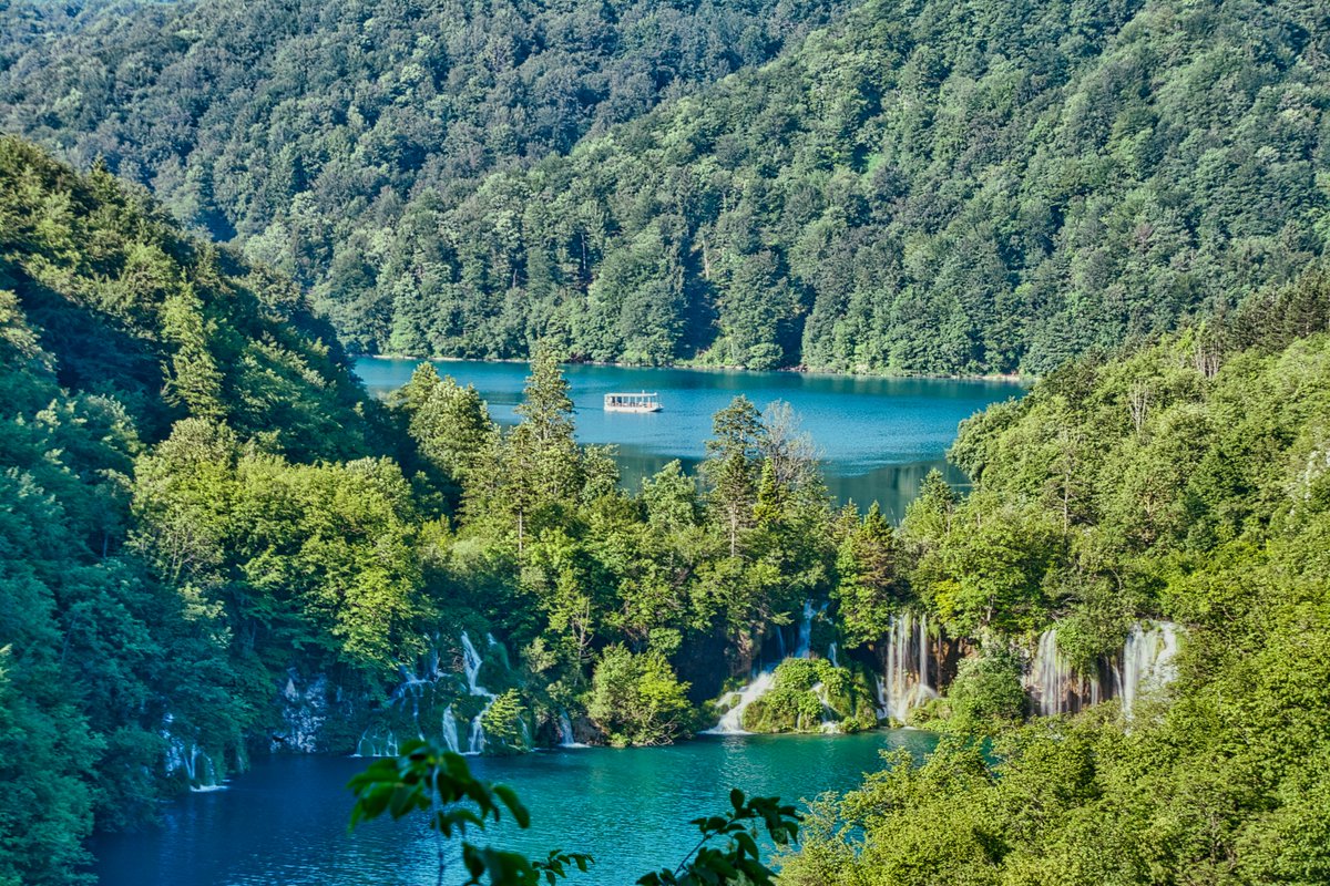 „Every detail counts. A functional object can become a beautiful moment.“ – Sarah Bartholomew
#PlitviceLakes #NationalPark #croatiafulloflife #plitvicefullexperience #plitvicevalleys #UNESCO #unescoworldheritage #discoverplitvice