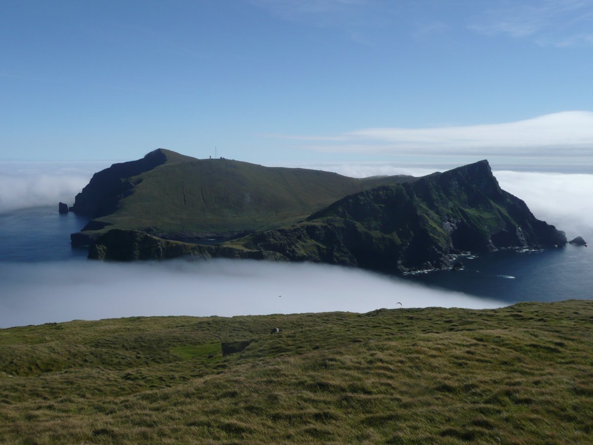 Thursday 9th May - Indoor Meeting TONIGHT! Sara Frost, Naturetrek's presentation 'Cruising to the edge of the world' - Scottish island St. Kilda, one of 35 sites to hold joint UNESCO World Heritage status🩵 8.00 pm, Finchampstead Memorial Hall, RG40 4JU All welcome😊 (RSPB image)