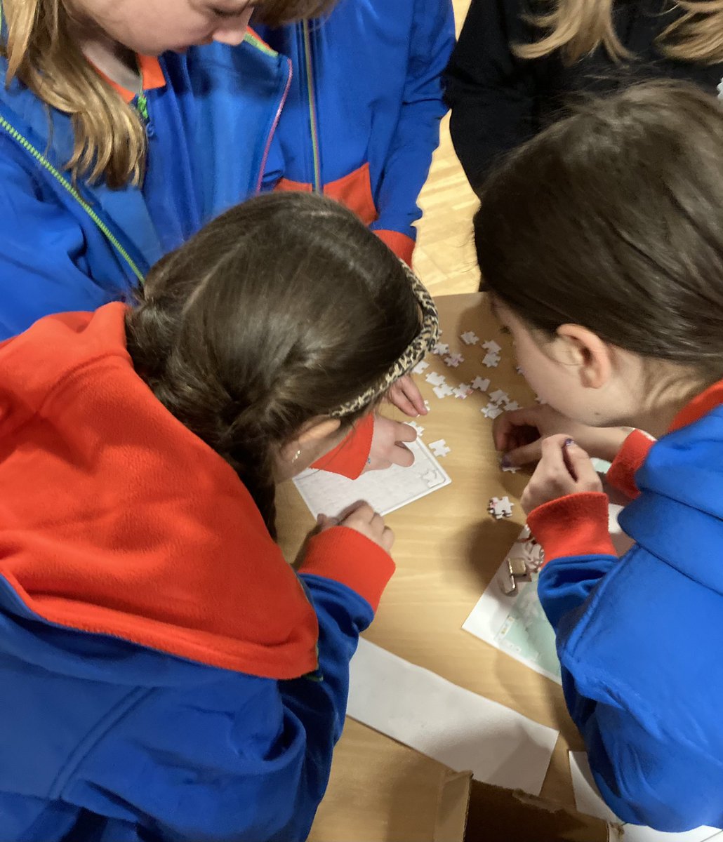 27th Perth Guide Unit took part in a problem solving escape room last night as part of a CashBack lead session. The Guides smashed all the challenges, practicing map reading, code breaking, team working, logical thinking, communicating and so much more, well done! #CB4C