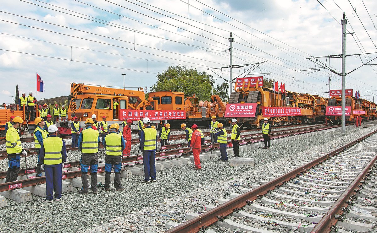 🌼The 80-km Belgrade-Novi Sad railway is part of the 342-km Belgrade-Budapest high-speed railway linking Serbia and Hungary, a #BeltandRoad Initiative project. The railway will reduce travel time between the capitals from eight hours to just three. #RizhaoUpdates [Photo/Xinhua]