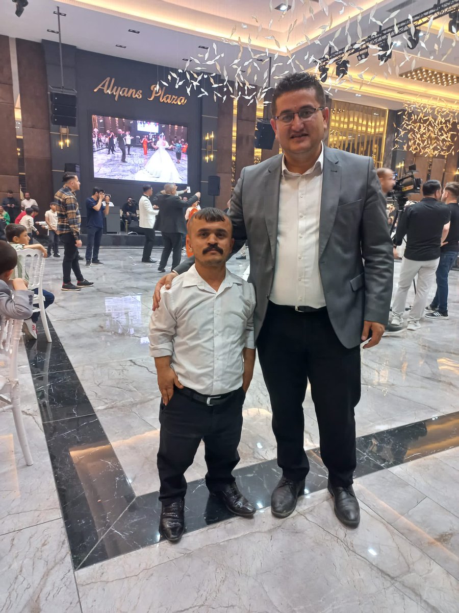 İpek ve Mehmet Ali kardeşlerimizin mutluluklarına ortak olduk. Hem gençlerimizi hem de ailelerimizi tebrik ediyor;gençlerimize bir ömür boyu mutluluklar dilerim. Daha önce birlikte çalıştığımız Ali İhsan Abiye davetinden dolayı teşekkür ediyorum.