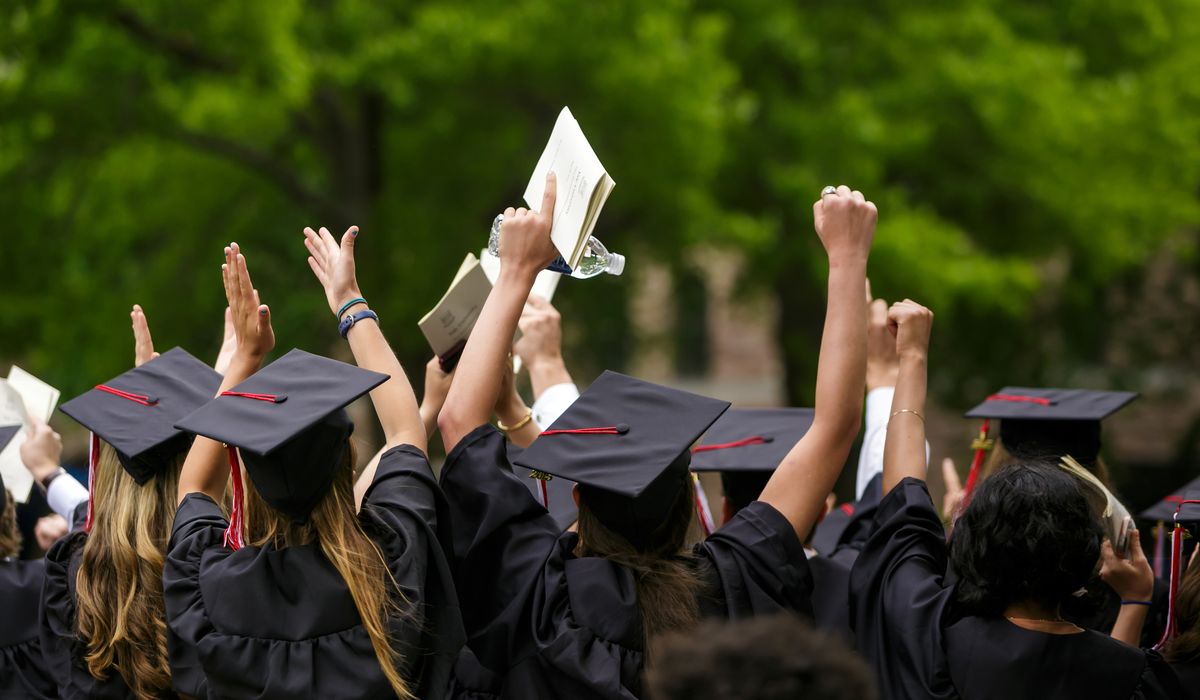 Public colleges report sharpest decline in tuition revenue since 1980 trib.al/u8aFMM0