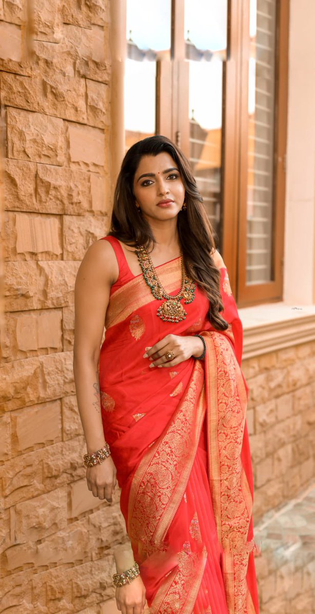 #SaiDhanshika unleashes her inner fire with this red ensemble in these latest photoshoot pictures! ❤‍🔥 Check them out! @SaiDhanshika @RIAZtheboss @V4umedia_ @V4UTALENTS