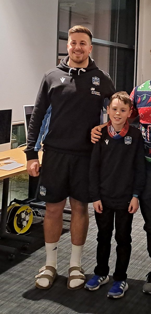 Graham D Bruce tweet media