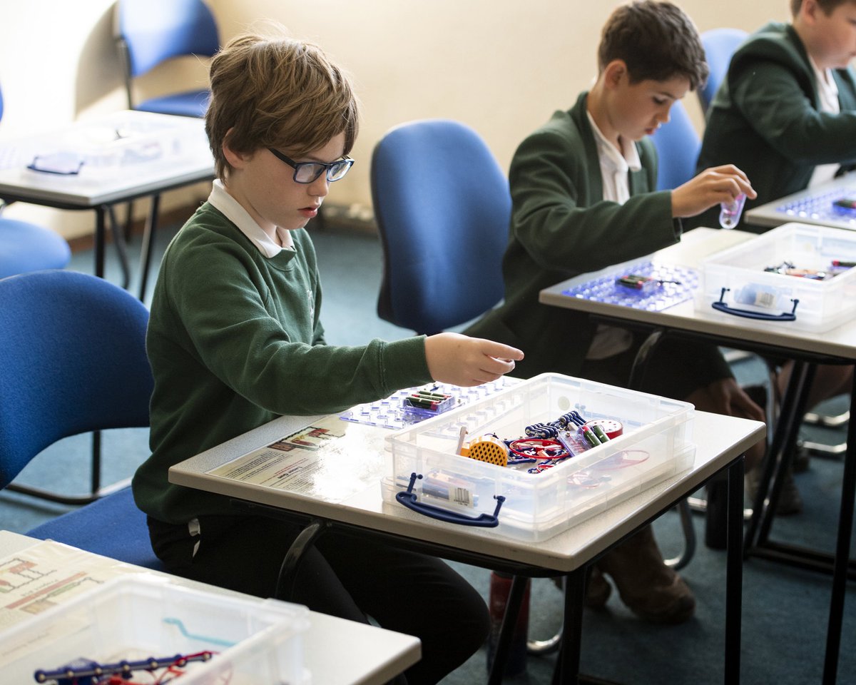 Andrew Bray tweet media