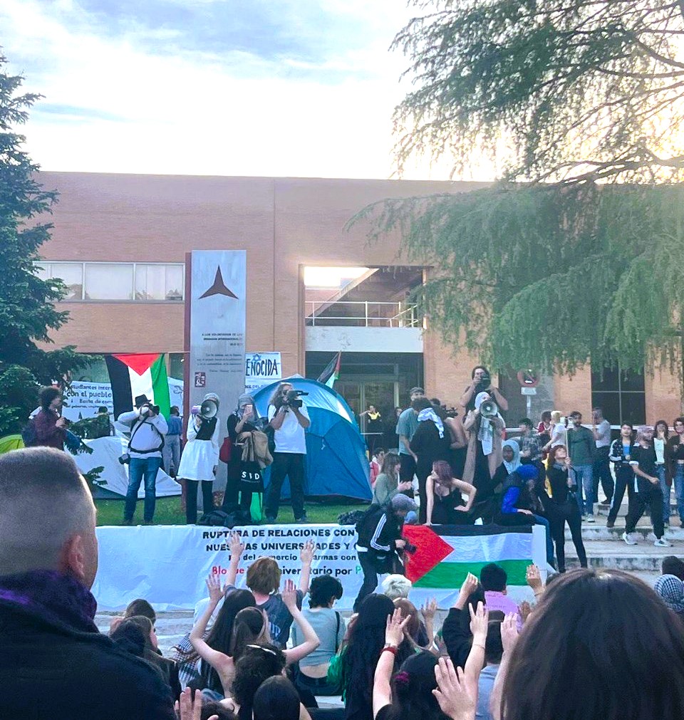 🇵🇸 ⛺️ @CCOO apoya y llama a la comunidad estudiantil a sumarse a las acampadas contra el genocidio israelí sobre el pueblo palestino ccoo.es/noticia:693339…