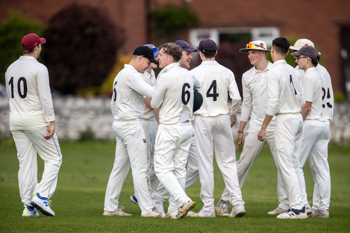 A few pics from @LeedsBeckettCC 3rd XI v @Newcastle_UniCC at @HorsforthCC yesterday. Beckett's 1st & 2nd change bowlers in action.