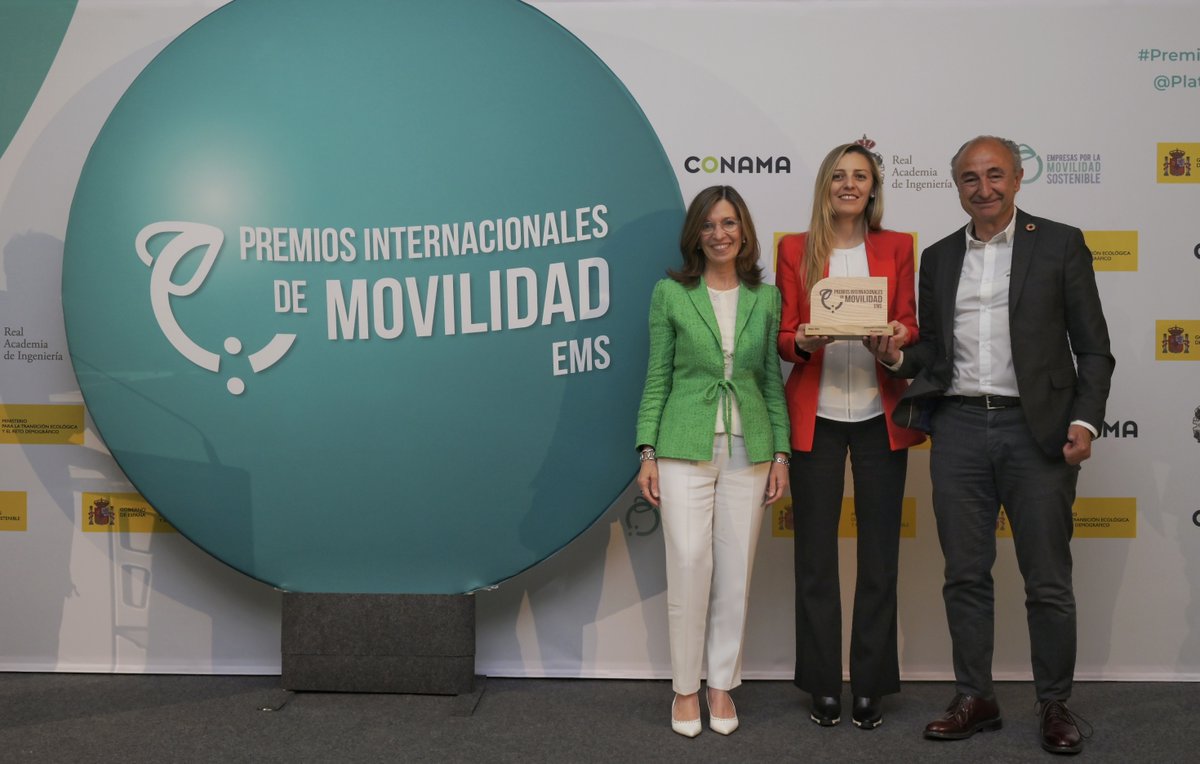 MOOEVO_Spain's tweet photo. MOOEVO Green recibe el Premio Internacional  de la Movilidad, en la categoría de Producto, por sus vehículos  innovadores, 100% eléctricos y amigables para la ciudad, fabricados en España y de diseño único #deliveringthefuture
https://t.co/WkQdKTj1Ad https://t.co/qN2ImX2jCx