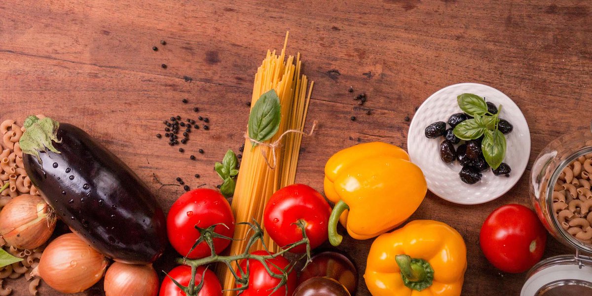 Are you an International Students at #unipv? Would you like to participate in the 'MeditEAT Project - Adapting Food Culture into the Mediterranean Diet'? A personalized 6-month nutrition education course will be offered. More details ➡️unipv.news/notizie/al-il-… @OnFoods_fndn