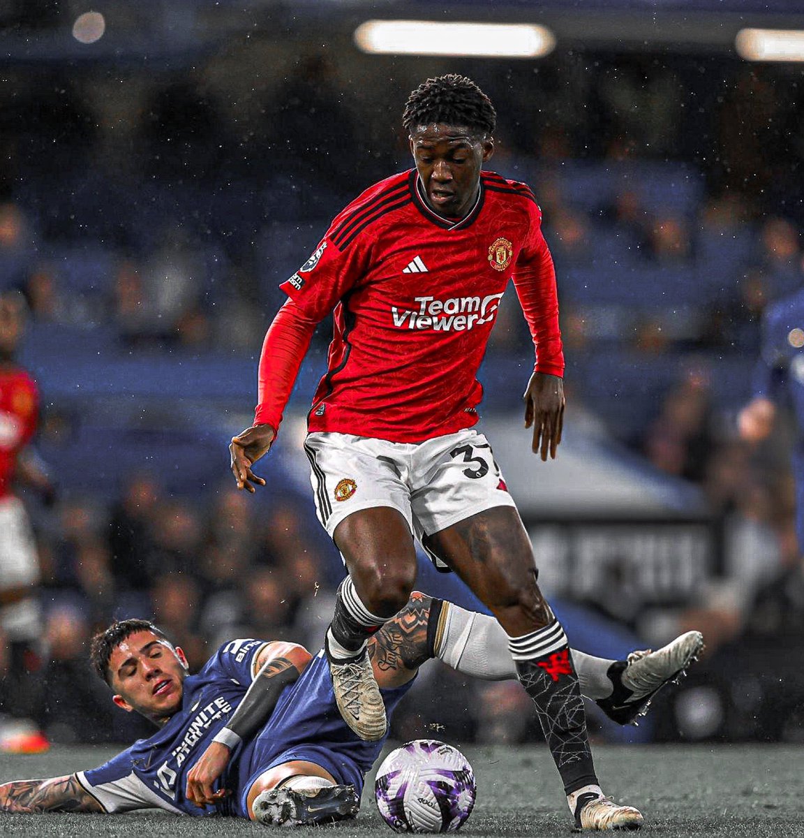 Kobbie Mainoo this season: - UEFA champions league debut - First NT call up and debut - Regular starter in the Man United team - Scored his first Man United goal in the FA cup - A late minute winner to win it for Manchester United against Wolves (his first PL goal) - Nominated…