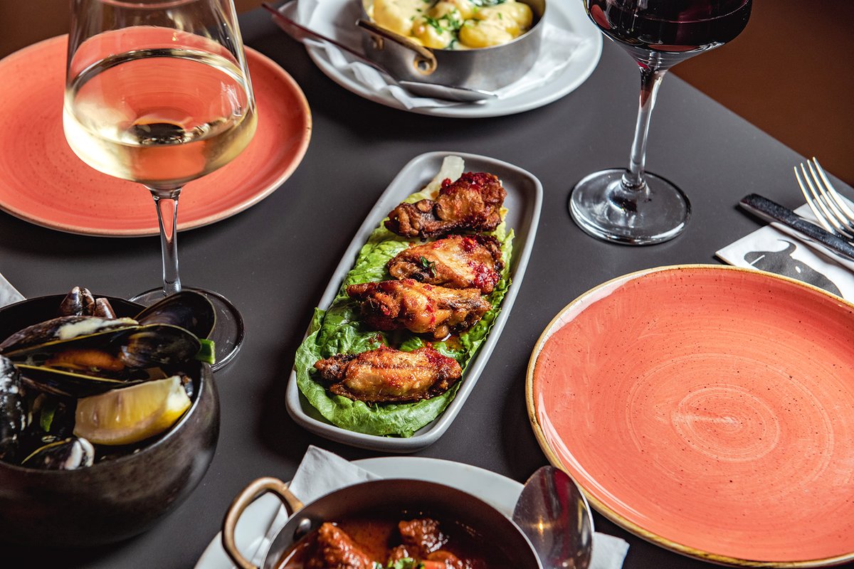 Meat, fish, or veg? 🤔 Put your hands together for all three at once! Pick and mix some gnocchi, chicken wings, sardines, estofado, and lots more to look forward to for the ultimate midweek treat with your friends and family 🙌

#tapasbar #tunbridgewells #tapastime #foodsharing