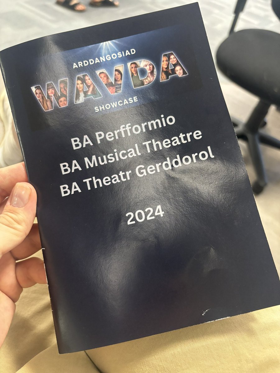 Edrych ymlaen I hwn prynhawn ma! Looking forward to this! @WAVDACymru #theatre #celfyddau #arts #wales #cymru #theatr #ShowcaseThursday #showcase