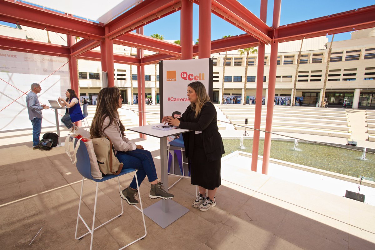 ¡Muchas gracias a todas las empresas e instituciones participantes! 👏 Más de 100 entidades y cerca de 3000 estudiantes participan en la XXV Maratón de Empleo y Emprendimiento de la UA... s.ua.es/es/MGwi