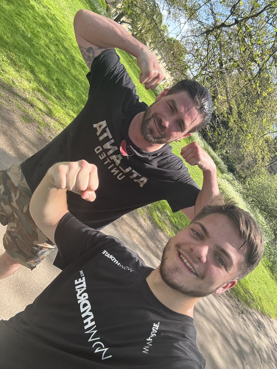 Lovely run and bit of lunch with my pal in Cirencester @JamieCoxPro, top fighter in his day. ❤️👊🏻