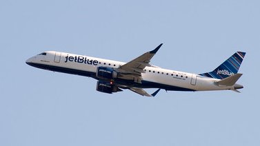 Julien Levy & Keily Nunez were sentenced to 20 & 40 months in prison, respectively, for defrauding #JetBlue of almost $10M.  Both had pled guilty to committing honest services wire fraud. @IRSCI_NY's Brooklyn office assisted @HSINewYork in this investigation. #FollowTheMoney