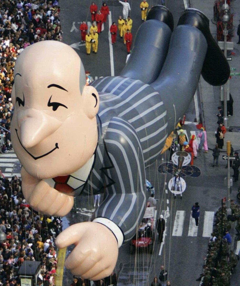 I was researching more about why Ask Jeeves (the first 'natural language' search engine) fell out of the cultural zeitgeist, and I had completely forgotten that Jeeves was once so popular he was a Macy's Thanksgiving Parade balloon from 2000 - 2004 so now this is all I care about