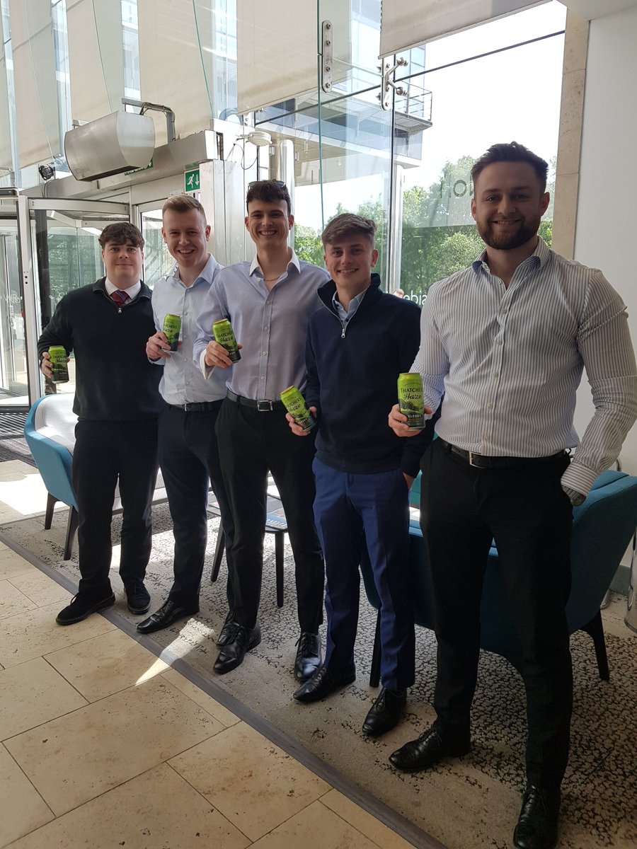 Sun's out time to chill our Thatchers Haze ready for this eve! <a href="/thatchers_cider/">Thatchers</a> #theworkperk <a href="/TheWorkPerk/">Theworkperk</a>